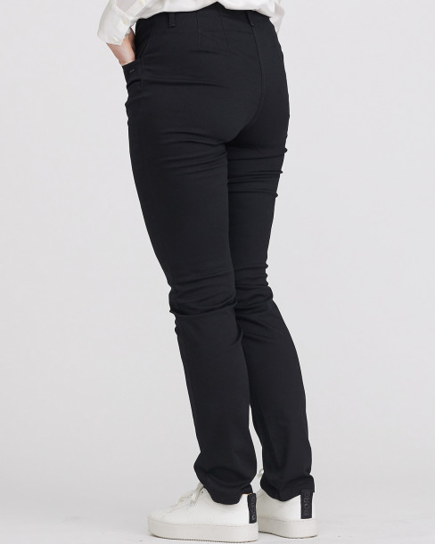 Lång mirakelbyxa i modellen Kelly från LauRie. 2