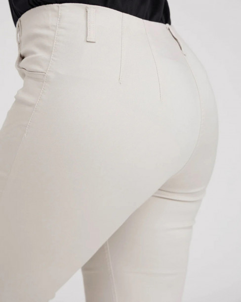 Kelly Bomull regular offwhite från LauRie 2