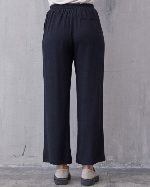 Byxa Pearl svarta från Isay 2