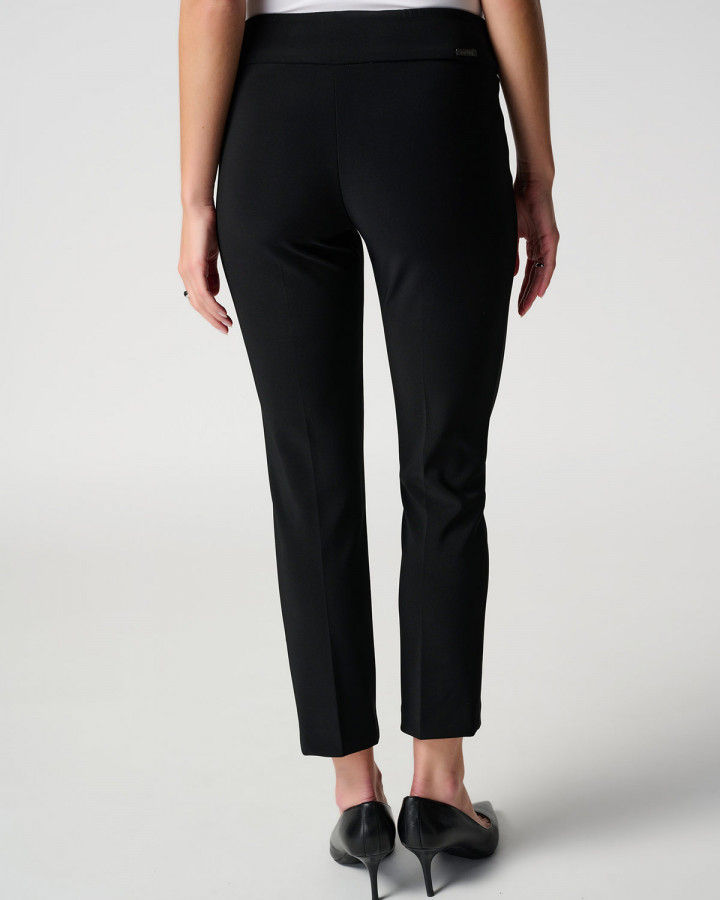 Finbyxa svart 7/8 från Joseph Ribkoff