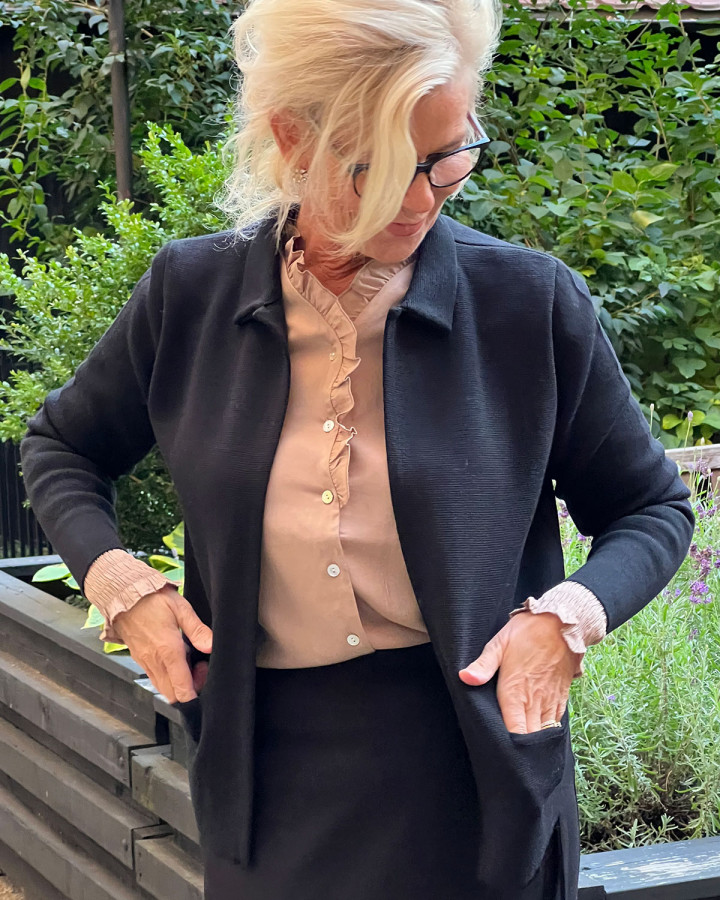 Kofta Monet svart från Sibinlinnebjerg