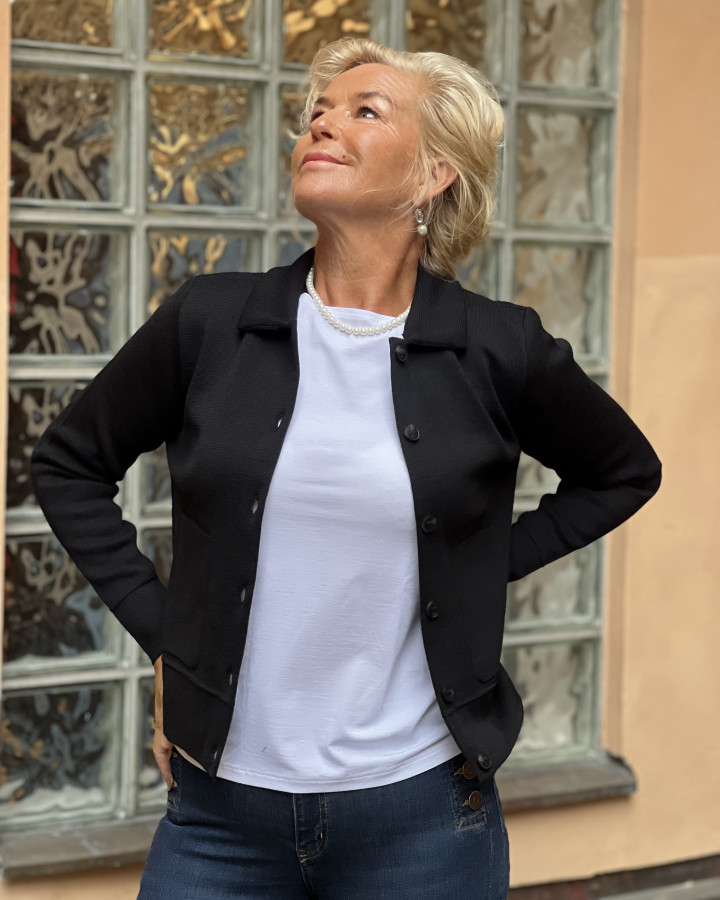 Kofta Kaja Svart från Sibinlinnebjerg