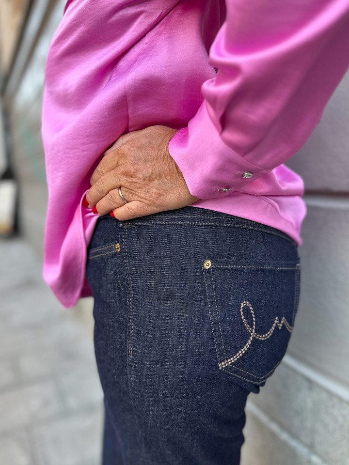 Jeans Laura mörk marin från MAC