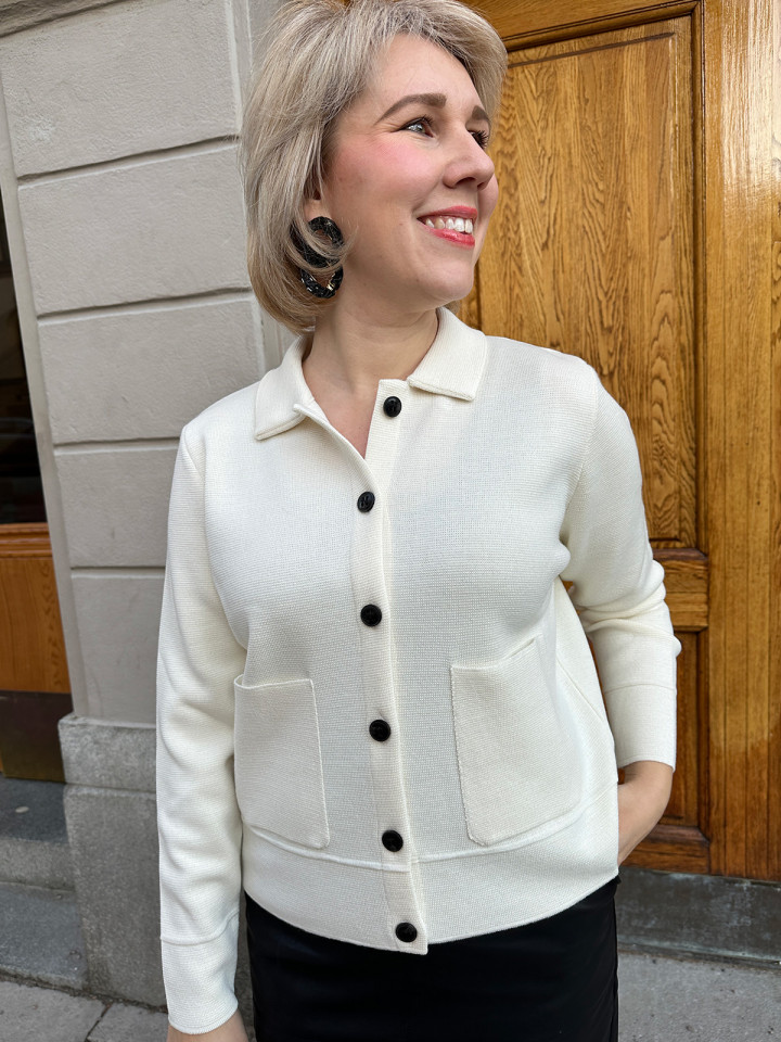 Kofta Kaja Gräddvit från Sibinlinnebjerg