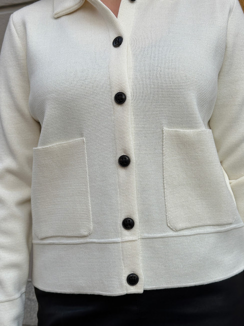 Kofta Kaja Gräddvit från Sibinlinnebjerg 2