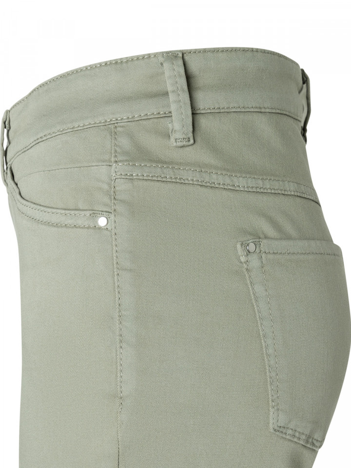 Dream Chic 7/8 ljus kakigrön från Mac