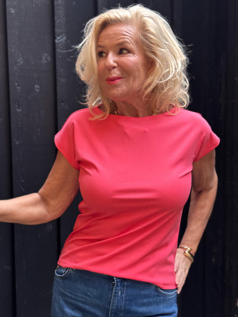 Topp Alta Korall från Camilla Thulin