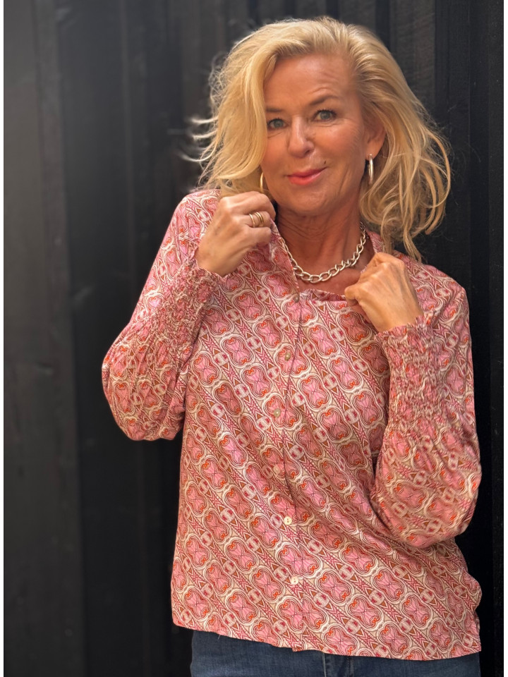 Blus Gyta smock blouse Rosa från Isay