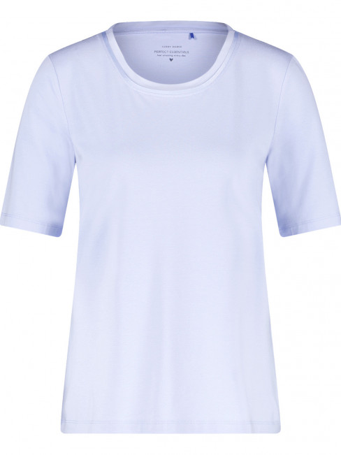 Topp med satinkant ljusblå från Gerry Weber 2