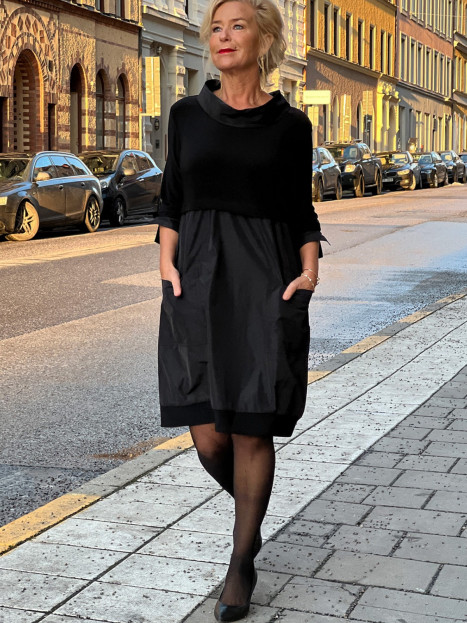 Klänning med Krage Svart från Joseph Ribkoff