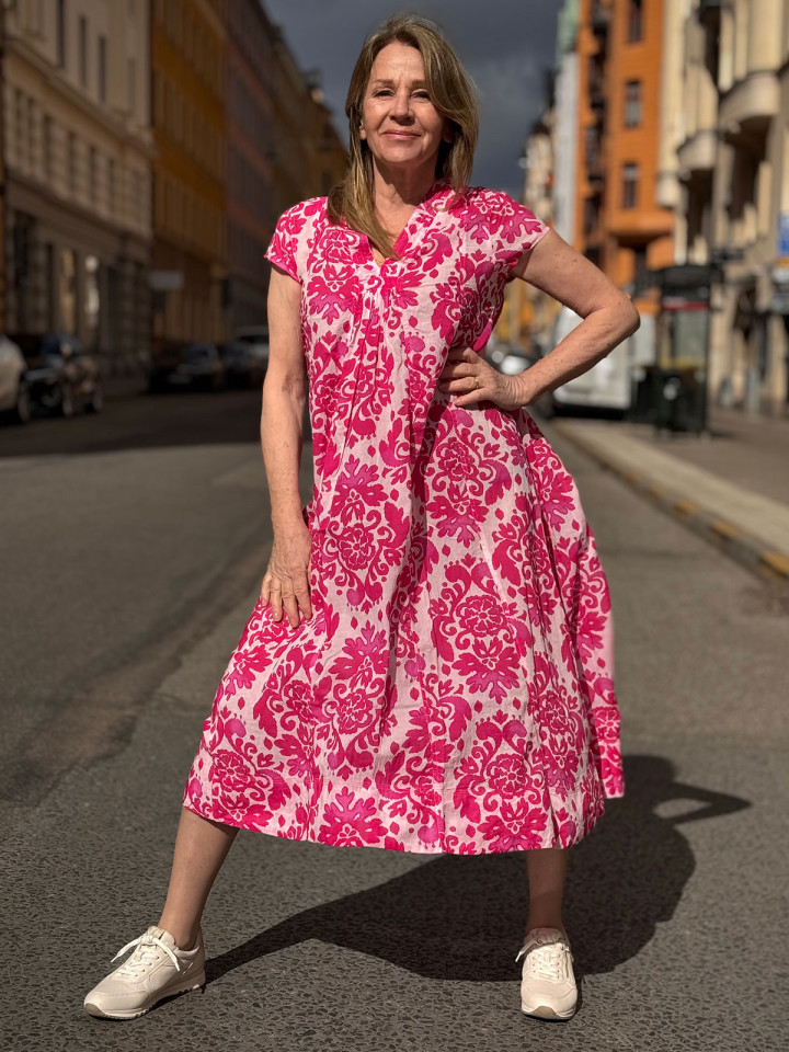 Klänning Doria Cerise från Gossip