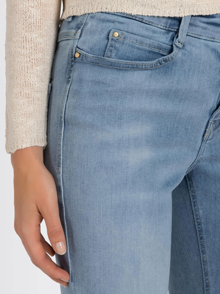 Jeans Dream Boot cut ljus denim från Mac