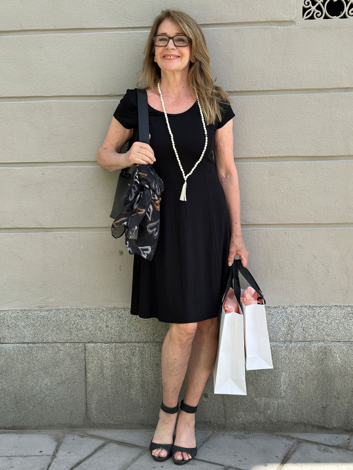 Klänning Kalla svart från Isay