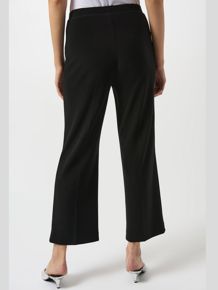 Finbyxa flare 7/8 svart nitar nederkant