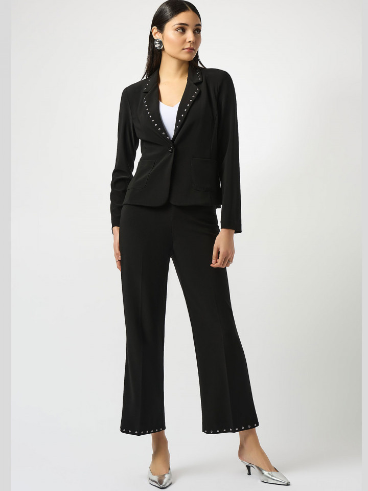 Finbyxa flare 7/8 svart nitar nederkant