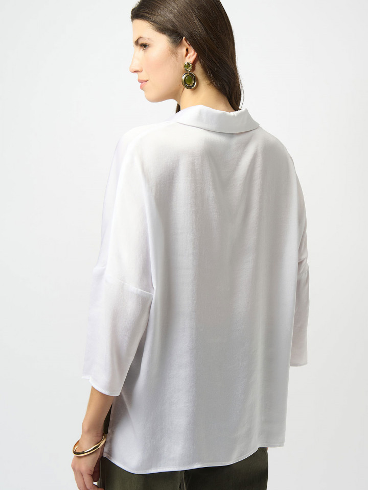 Satinblus dekorativ knapp vit från...