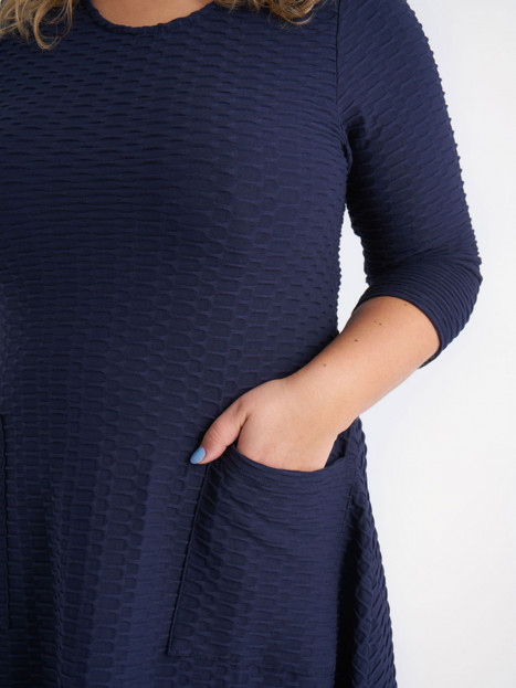 Trikåklänning struktur marin från Pont Neuf