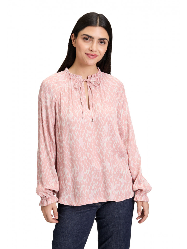 Blus ljusrosa från Betty Barclay