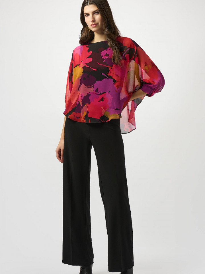 Chiffongblus cerise multi från Joseph...