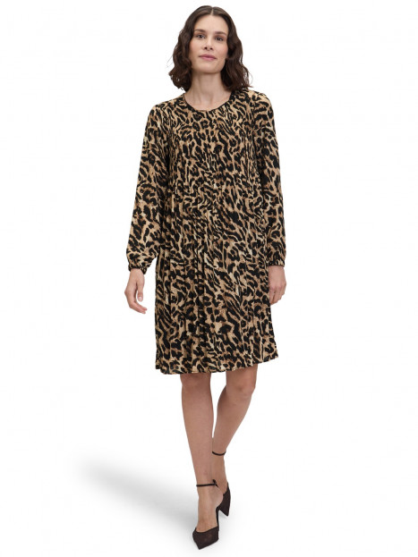 Plisserad klänning leo från Betty Barclay