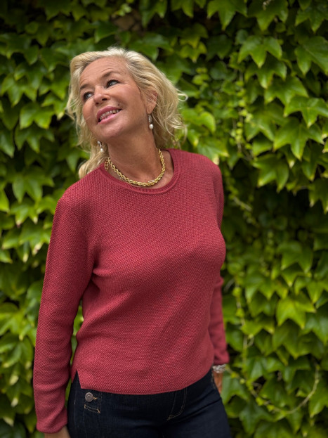 Tröja Livia mörkrosa från Sibinlinnebjerg