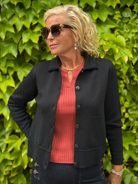 Kofta Kaja Svart från Sibinlinnebjerg