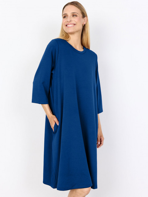 Trikåklänning Banu blå från SoyaConcept