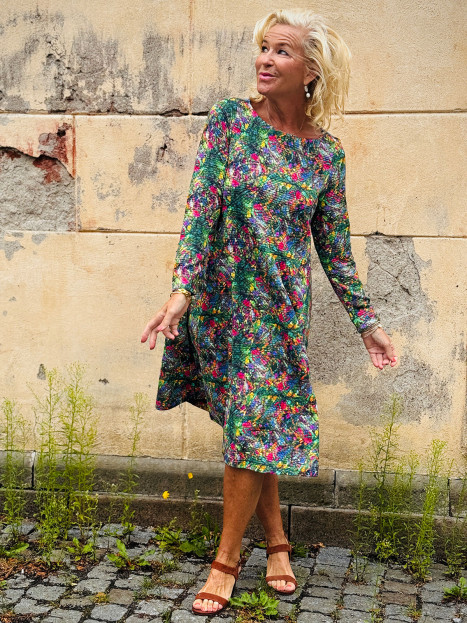 Klänning Fioresa Kauno multi från Aino