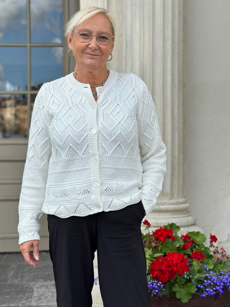 Bomullskofta mönster gräddvit från Micha