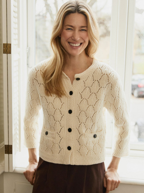 Kofta Lexina cremevit från Masai