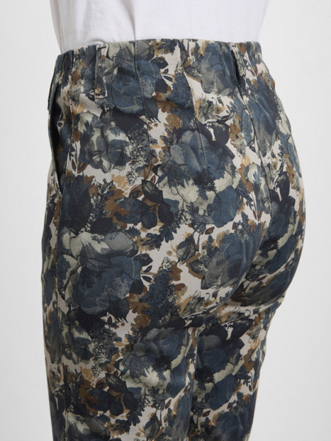 Mirakelbyxa Taylor marin mönster från Laurie