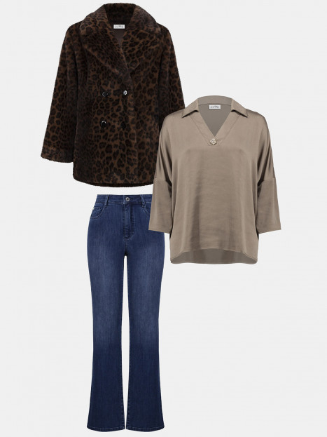 Satinblus dekorativ knapp taupe från Joseph Ribkoff