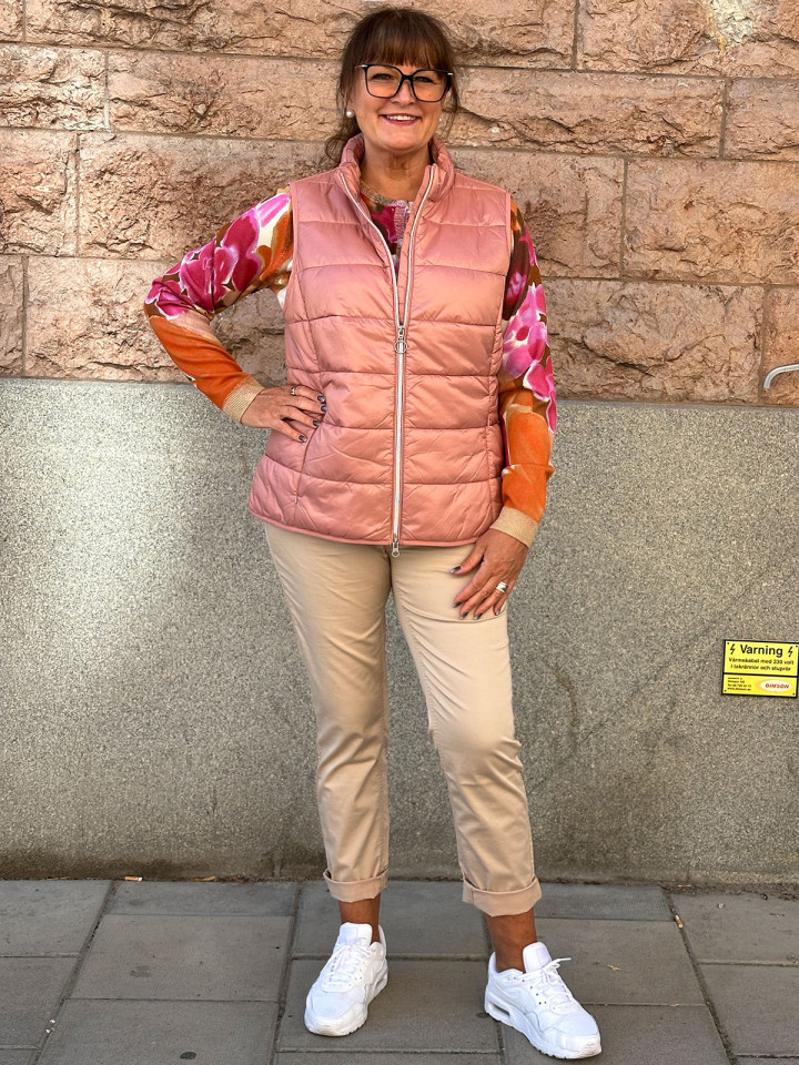 Täckväst puderrosa från Betty Barclay