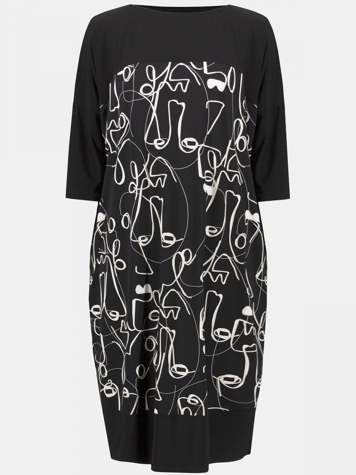 Trikåklänning svart med illustration...