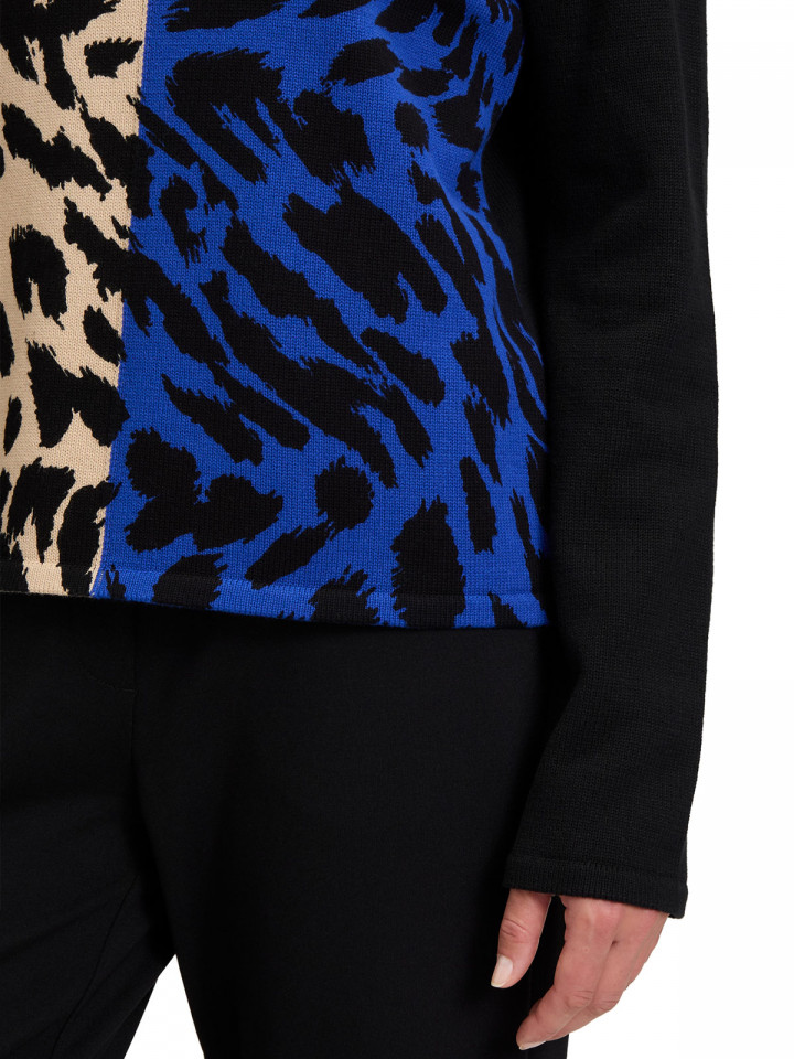 Stickad bomullströja blå/creme/svart...