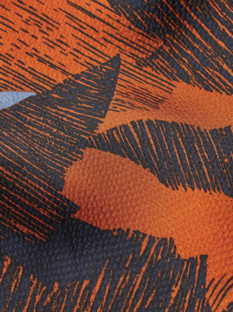 Satinblus Ifo rost från Masai