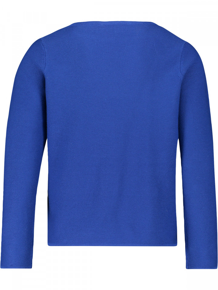 Avigstickad tröja kornblå från Betty...