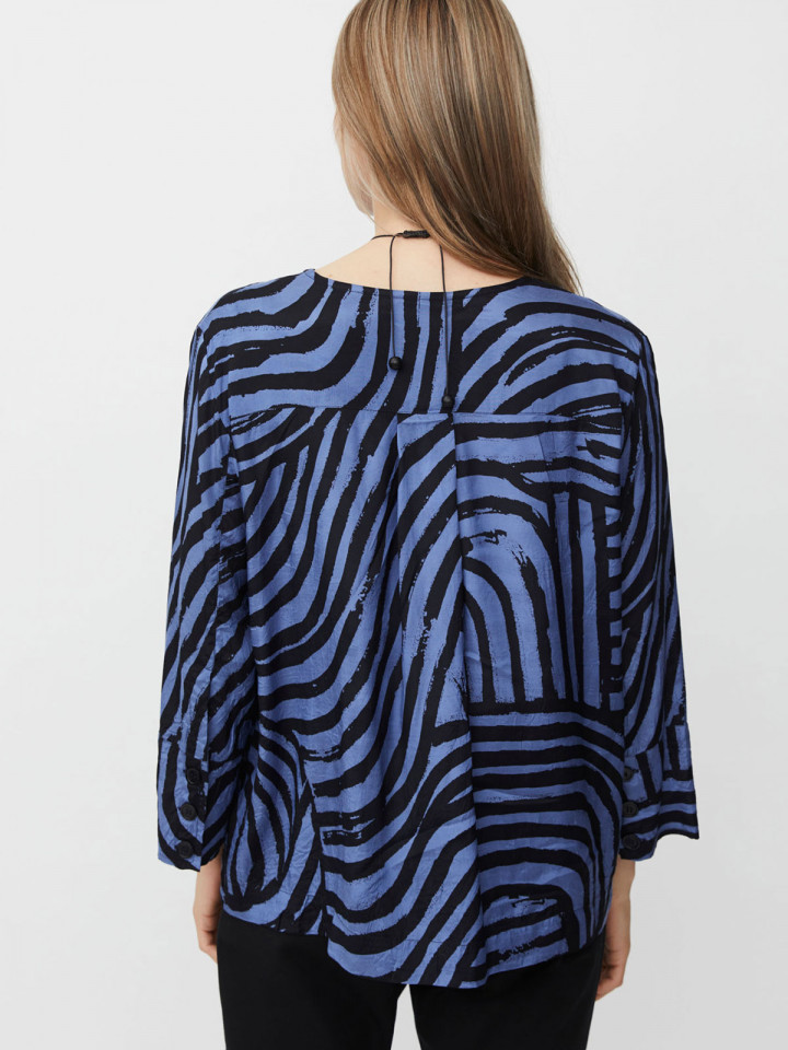 Blus Dubine blå från Masai