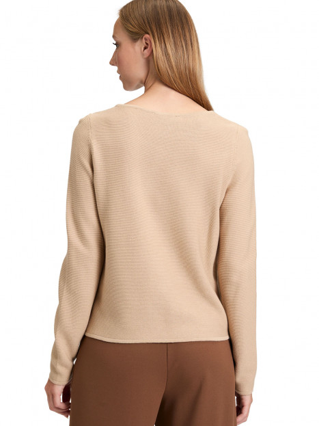 Avigstickad tröja beige från Betty Barclay