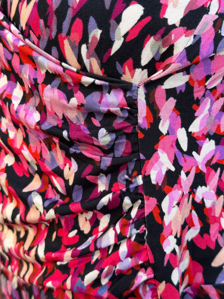 Omlottopp Vinröd/röd/svart från Arimi