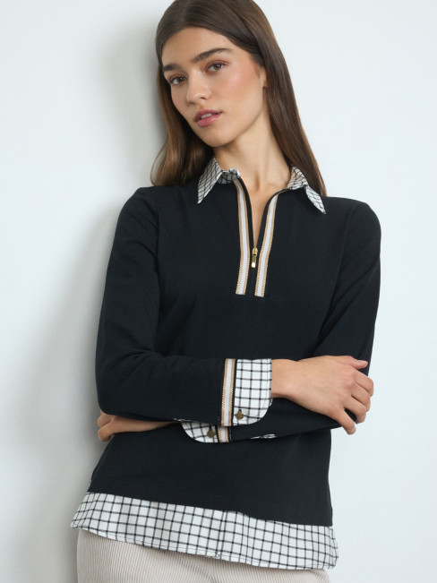 Trikåtopp med skjortkrage svart från Tinta Style