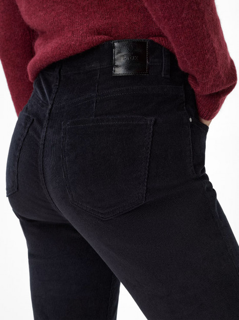 Manchesterbyxa Carola Svart från Brax