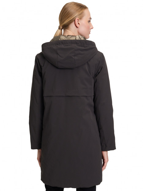 Vändbar täckkappa svart/guldgrön från Betty Barclay