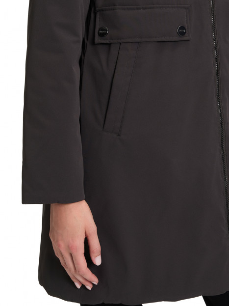 Vändbar täckkappa svart/guldgrön från Betty Barclay