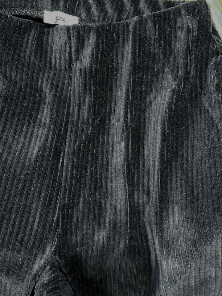 Manchesterbyxa svart från M.X.O