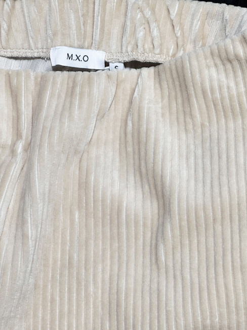 Manchesterbyxa creme från M.X.O 2