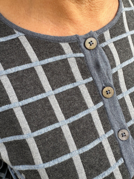 Finstickad bomullskofta Odette blå från Mansted