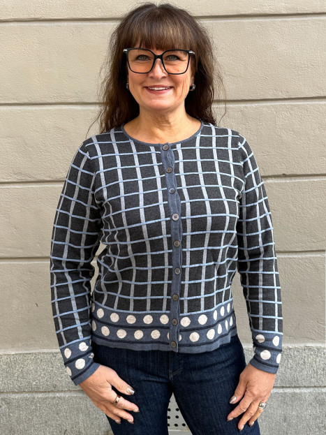 Finstickad bomullskofta Odette blå från Mansted