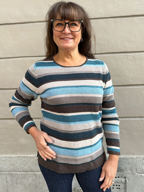 Finstickad tröja Mathilde randig blå/brun från Mansted