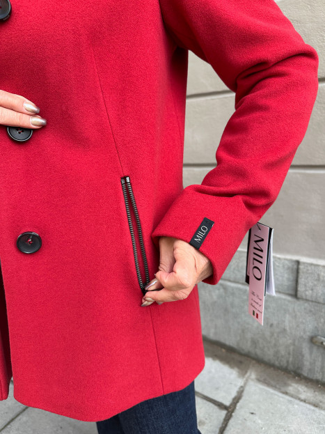 Kort ullkappa röd från Milo